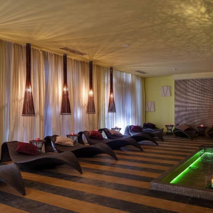 Cozy Apartment In Barcelo Royal Beach Hotel ***** Sunny Beach Buitenkant foto