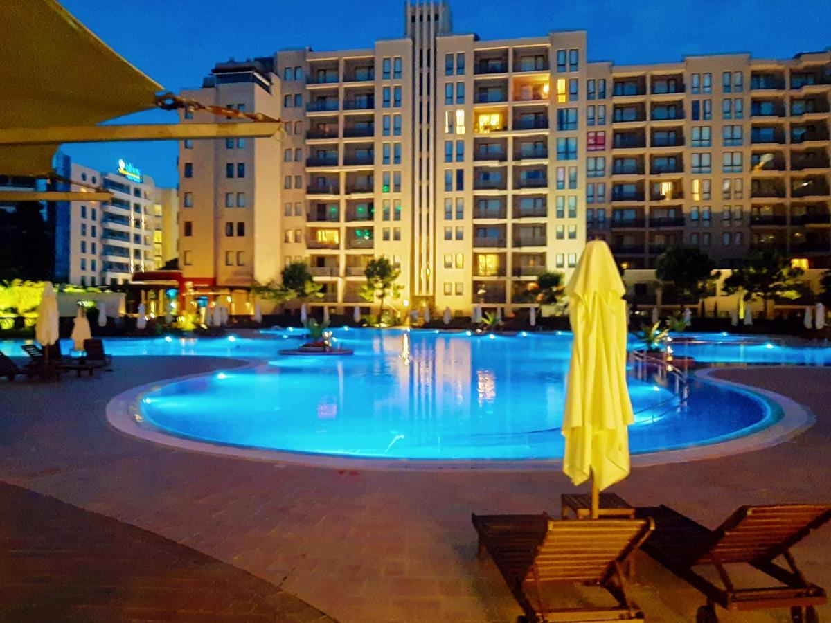 Cozy Apartment In Barcelo Royal Beach Hotel ***** Sunny Beach Buitenkant foto